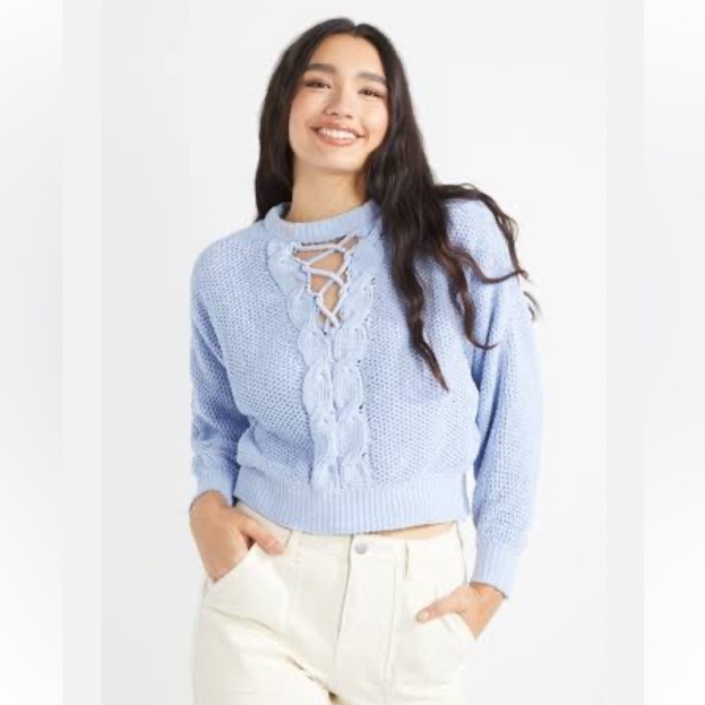 (NWOT) Derek Heart Blue Lace Up V neck Cable Knit Sweater in Size 2XL